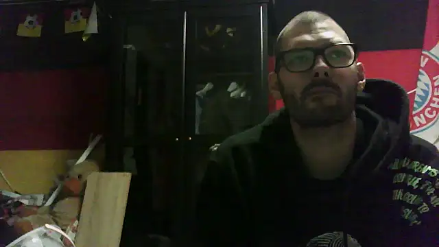 Snapshot of Die-geile-Sau chatting on October 30, 2025, 4:19 pm Die-geile-Sau online show from October 30, 2025, 4:19 pm