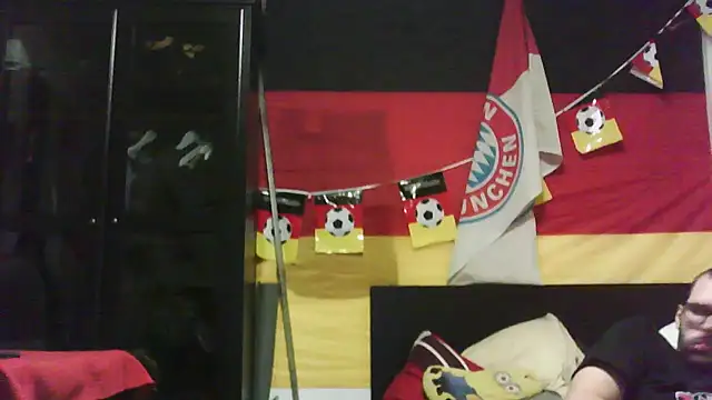 Snapshot of Die-geile-Sau chatting on November 8, 2025, 3:01 pm Die-geile-Sau online show from November 8, 2025, 3:01 pm