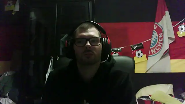 Snapshot of Die-geile-Sau chatting on November 13, 2025, 9:47 pm Die-geile-Sau online show from November 13, 2025, 9:47 pm