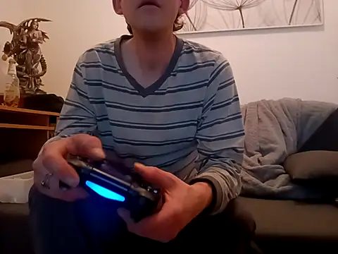 Snapshot of Ebinator666 chatting on February 10, 2025, 1:57 am Ebinator666 online show from February 10, 2025, 1:57 am