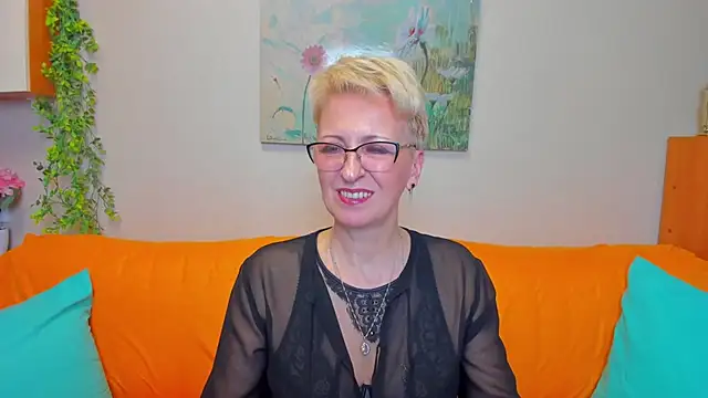 iamyourdream89 online show from March 16, 2026, 3:38 pm