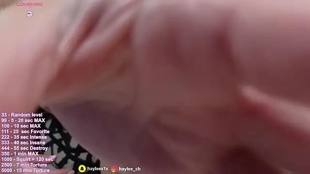 Snapshot of hayleex_x chatting on October 11, 2025, 5:44 pm hayleex x online show from October 11, 2025, 5:44 pm