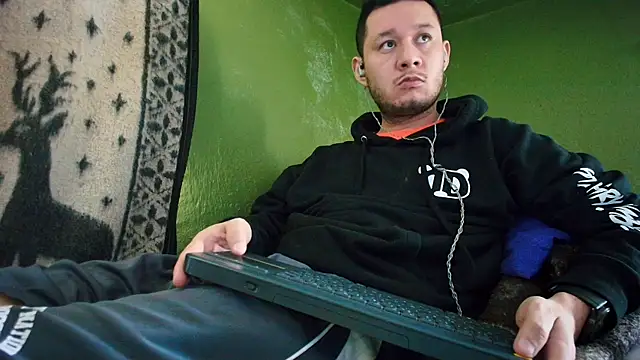 Snapshot of sweet_cock28 chatting on January 10, 2025, 3:58 pm sweet cock28 online show from January 10, 2025, 3:58 pm