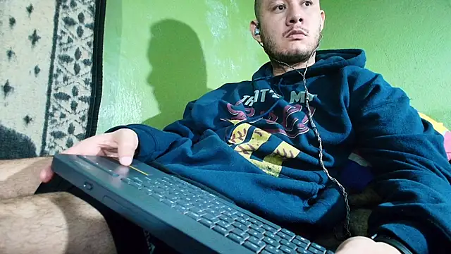 Snapshot of sweet_cock28 chatting on January 19, 2025, 2:28 pm sweet cock28 online show from January 19, 2025, 2:28 pm
