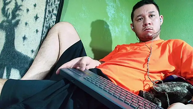Snapshot of sweet_cock28 chatting on March 4, 2025, 6:29 pm sweet cock28 online show from March 4, 2025, 6:29 pm