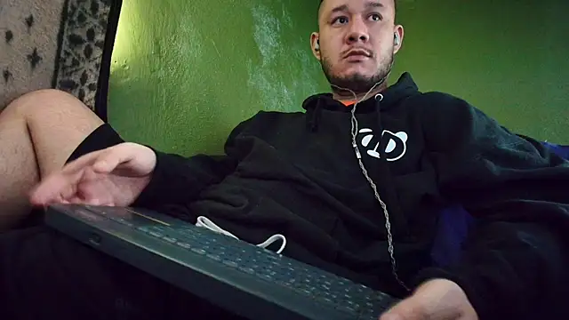 Snapshot of sweet_cock28 chatting on March 9, 2025, 2:54 pm sweet cock28 online show from March 9, 2025, 2:54 pm