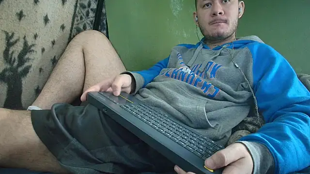 Snapshot of sweet_cock28 chatting on September 13, 2025, 3:34 pm sweet cock28 online show from September 13, 2025, 3:34 pm