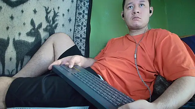 sweet cock28 online show from June 1, 2026, 3:03 pm