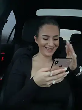 Snapshot of Mia-Bremer chatting on February 26, 2025, 4:45 pm Mia-Bremer online show from February 26, 2025, 4:45 pm