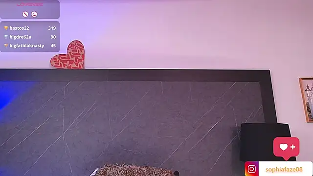 Snapshot of big_tits_in_your_face chatting on March 19, 2025, 10:53 pm big tits in your face online show from March 19, 2025, 10:53 pm