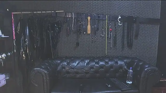 kimberly swan online show from March 11, 2025, 3:48 am