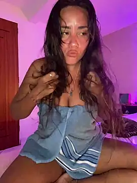 fenixgre online show from February 26, 2025, 9:48 pm