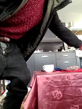 patriciajoy20 online show from April 15, 2026, 8:21 am