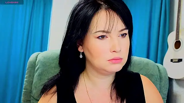 Katniss K online show from October 2, 2025, 5:03 am