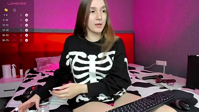 Pink diablo online show from January 8, 2025, 4:44 am