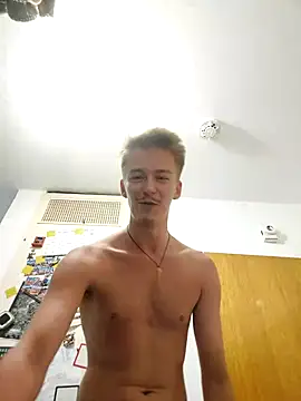 Toyjungee online show from July 31, 2026, 4:39 pm