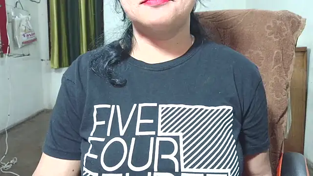 Cute Mahi22 online show from December 23, 2025, 6:00 am