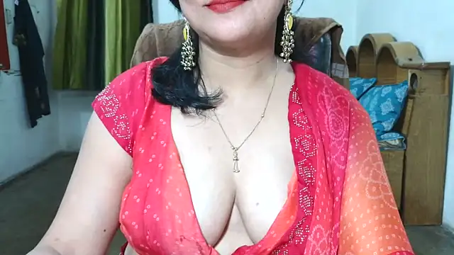 Snapshot of Cute_Mahi22 chatting on July 7, 2026, 6:23 pm Cute Mahi22 online show from July 7, 2026, 6:23 pm
