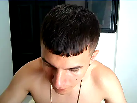 Snapshot of SHAT_SEX chatting on September 11, 2025, 8:53 pm SHAT SEX online show from September 11, 2025, 8:53 pm