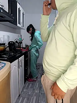 catire2323 online show from October 10, 2025, 2:49 pm