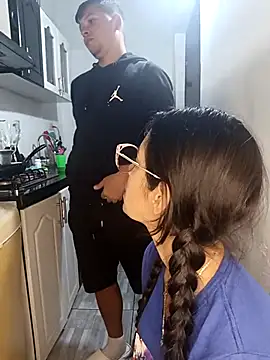 catire2323 online show from February 4, 2026, 12:16 am