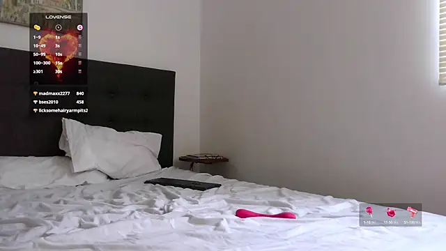 Snapshot of mini_kunis chatting on February 27, 2025, 4:43 pm mini kunis online show from February 27, 2025, 4:43 pm