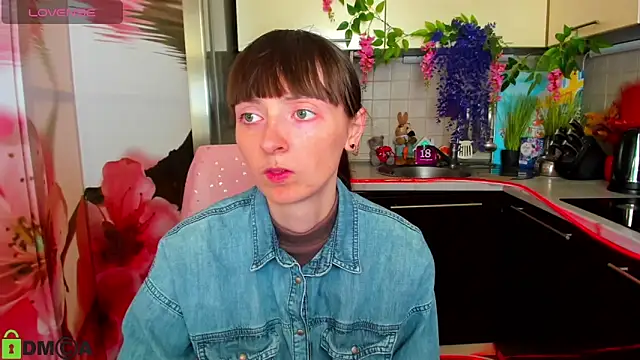 TayanaJons online show from March 13, 2026, 8:10 am