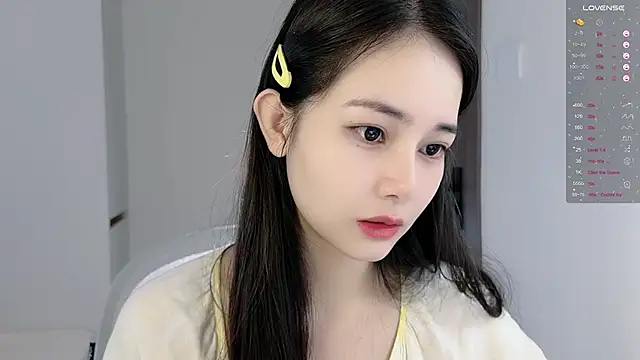 Judy520 online show from December 18, 2025, 2:17 am