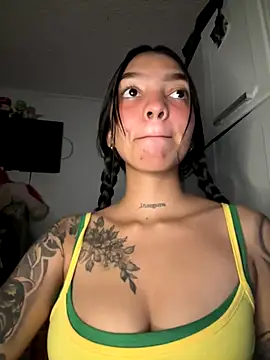 Valery rhoades online show from December 21, 2025, 5:25 am