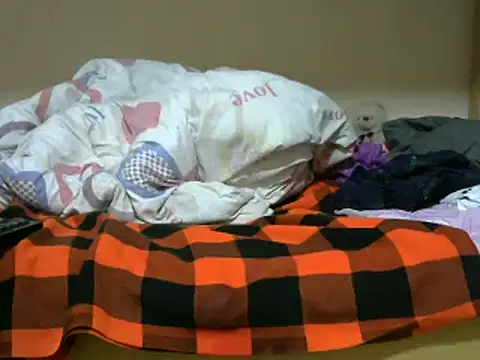 sweet vee42 online show from December 13, 2024, 1:22 pm