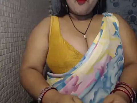 Snapshot of Oh_Maya chatting on March 22, 2025, 5:41 pm Oh Maya online show from March 22, 2025, 5:41 pm