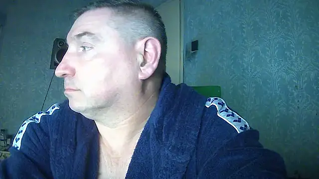 Snapshot of GYurmoka70 chatting on January 8, 2026, 8:44 pm GYurmoka70 online show from January 8, 2026, 8:44 pm