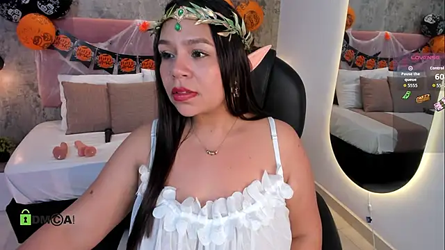 Snapshot of Catilica__sweetx chatting on October 31, 2025, 8:43 pm Catilica sweetx online show from October 31, 2025, 8:43 pm