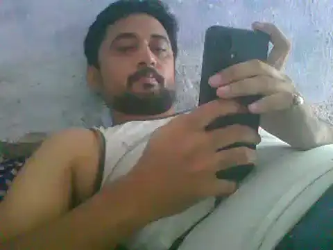 Snapshot of Rocobodymassager chatting on May 23, 2026, 4:18 am Rocobodymassager online show from May 23, 2026, 4:18 am