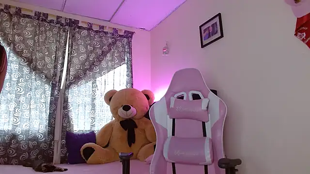 Snapshot of Dakota_bumm chatting on September 23, 2025, 7:06 pm Dakota bumm online show from September 23, 2025, 7:06 pm