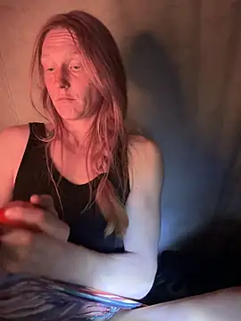 GoldenFlameGoddess online show from April 5, 2026, 5:04 am