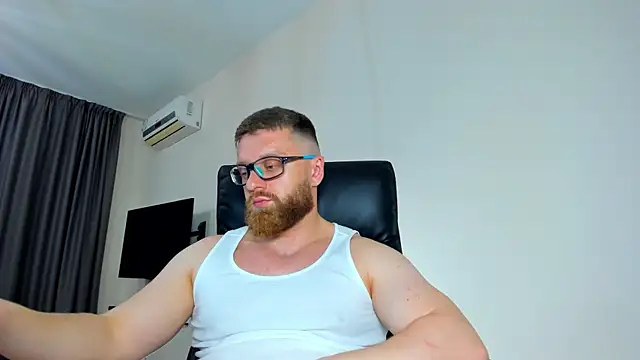 Snapshot of Findom_guy chatting on May 17, 2026, 7:10 pm Findom guy online show from May 17, 2026, 7:10 pm