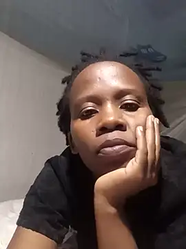 Snapshot of Queentesi chatting on March 20, 2025, 5:47 pm Queentesi online show from March 20, 2025, 5:47 pm