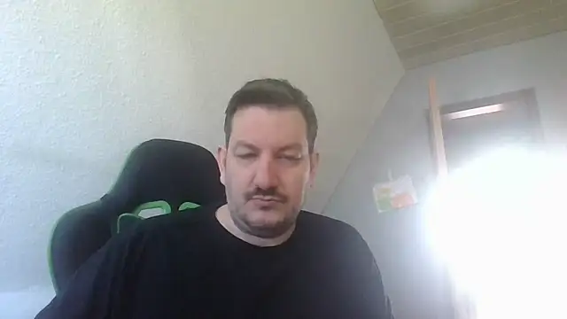 Golffahrer1982 online show from March 9, 2026, 9:35 am