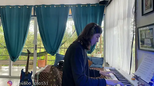 Snapshot of Antinoo_Gnothi chatting on December 7, 2024, 5:20 pm Antinoo Gnothi online show from December 7, 2024, 5:20 pm