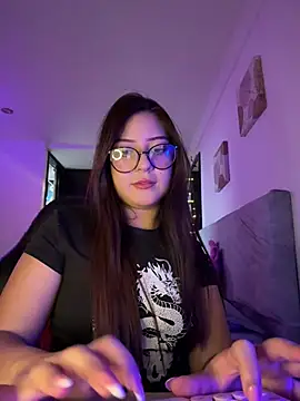 Zoe Lennoxx online show from July 31, 2026, 11:59 pm