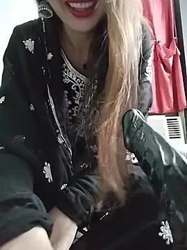 Snapshot of Noor_Darliing chatting on July 18, 2026, 3:27 pm Noor Darliing online show from July 18, 2026, 3:27 pm