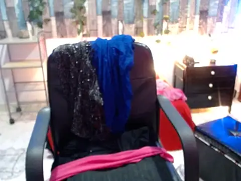 KarimaSarabe online show from February 17, 2025, 8:58 pm