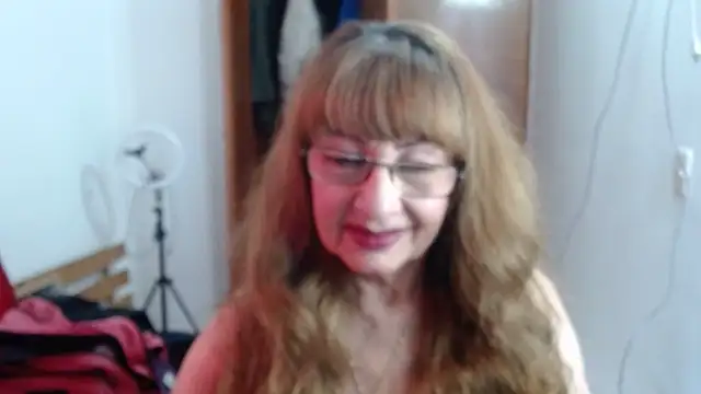 Snapshot of KarimaSarabe chatting on May 19, 2026, 4:46 pm KarimaSarabe online show from May 19, 2026, 4:46 pm