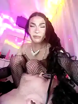 Snapshot of Victor-and-shelly chatting on December 22, 2024, 1:45 am Victor-and-shelly online show from December 22, 2024, 1:45 am