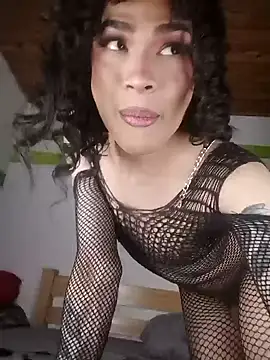 Snapshot of Victor-and-shelly chatting on March 16, 2025, 10:09 pm Victor-and-shelly online show from March 16, 2025, 10:09 pm