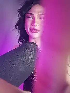 Snapshot of Victor-and-shelly chatting on October 5, 2025, 7:17 am Victor-and-shelly online show from October 5, 2025, 7:17 am