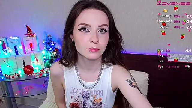 Snapshot of AlienBaby_ chatting on December 12, 2024, 9:04 pm AlienBaby online show from December 12, 2024, 9:04 pm