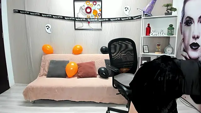 Cassandra Hotty online show from October 29, 2025, 4:15 am