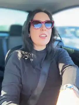 Lilith  D online show from January 31, 2025, 4:17 pm